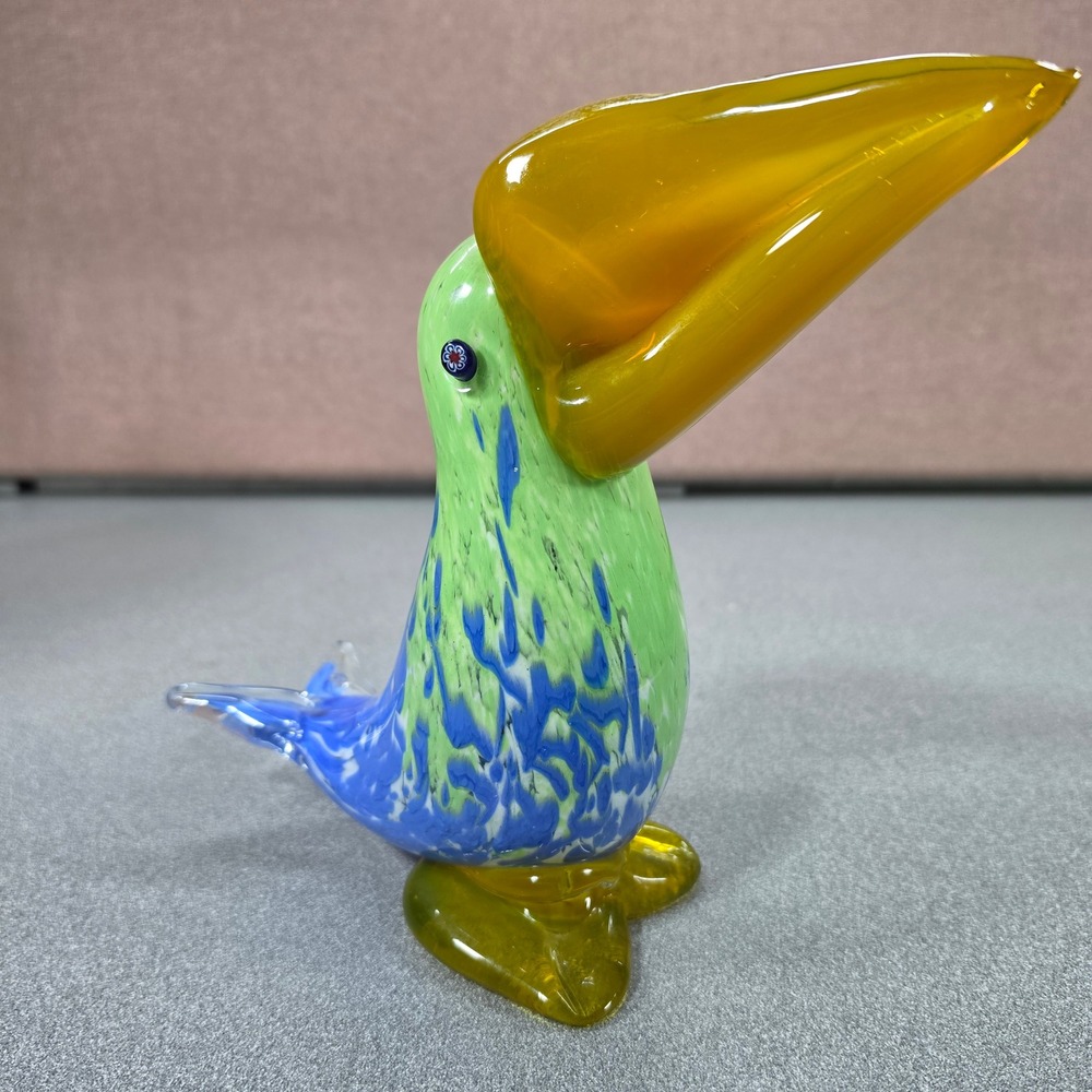 Beautiful Toucan Art Glass Figurine Multicolor Excellent Hand Blown Bird